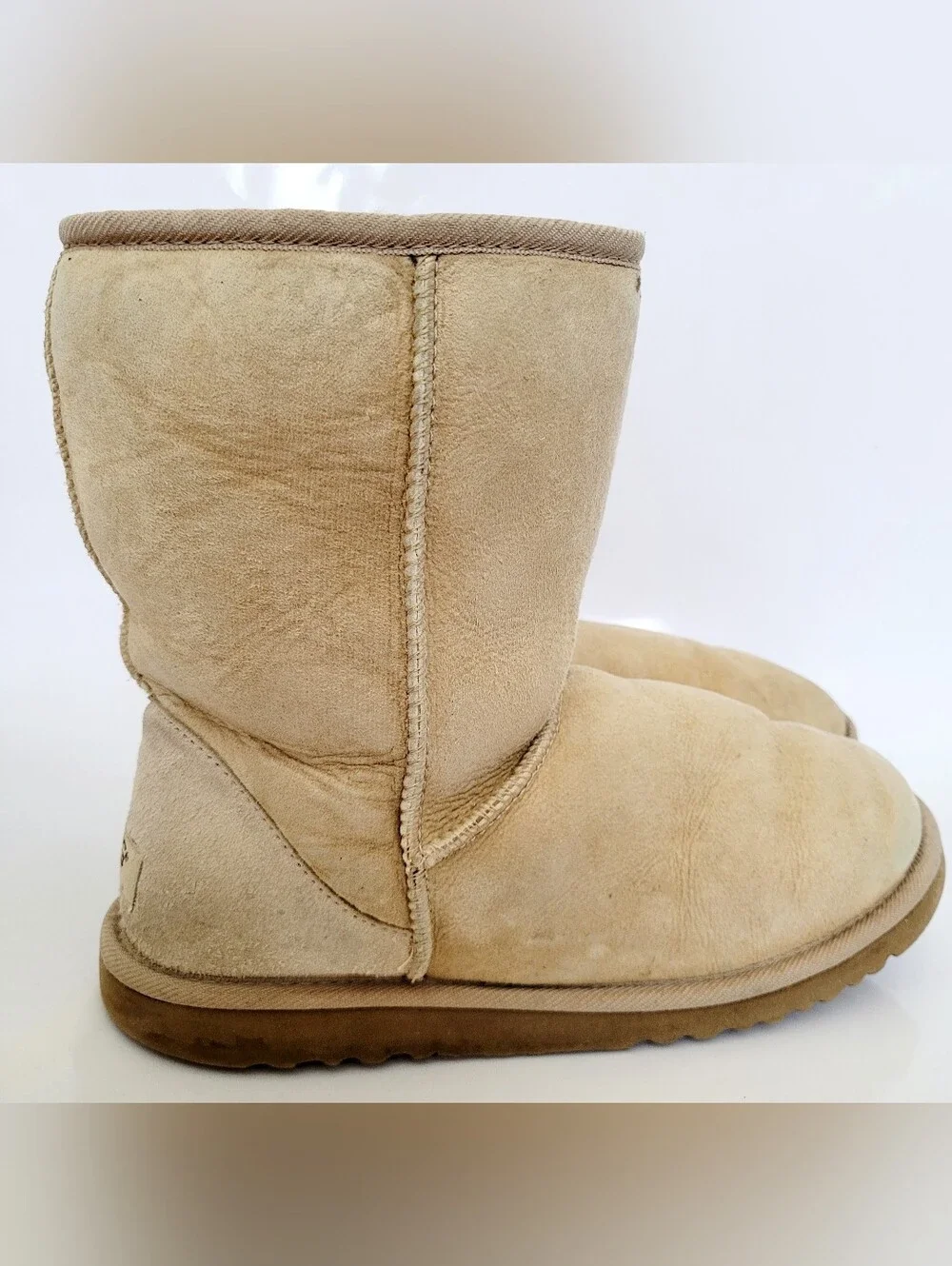 UGG Australia Classic Short II Boots Genuine Leather/Sheepskin US 9